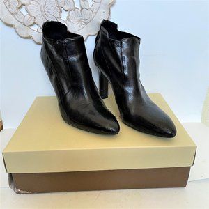 Franco Sarto Violin Heeled Booties with Box
